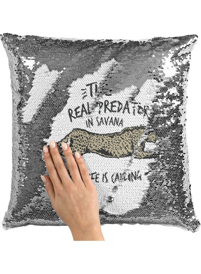 وسادة زينة مزينة بالترتر مطبوع عليها عبارة "The Real Predator" أبيض/ فضي/ أسود 40x40سم - Image 2