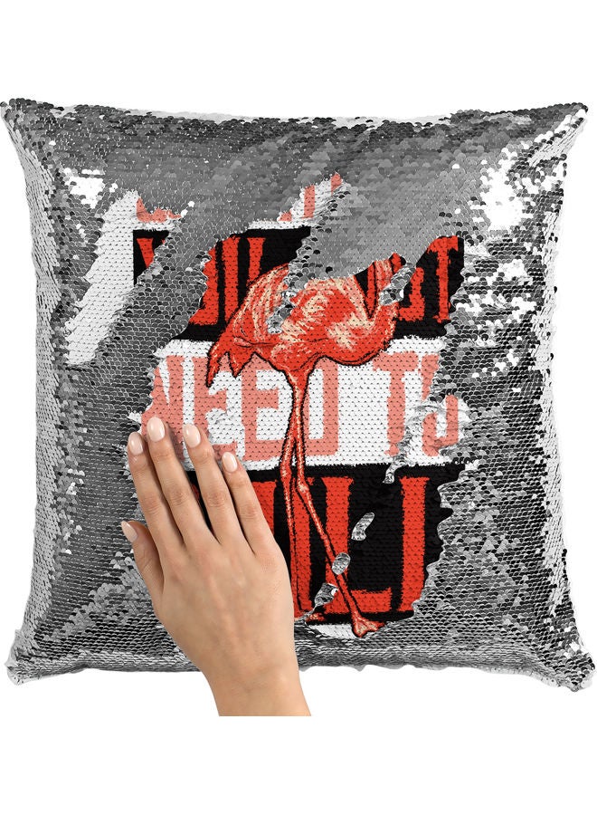 وسادة زينة مزينة بالترتر بتصميم طائر الفلامنجو أبيض/ فضي/ أحمر 40x40سم - Image 2