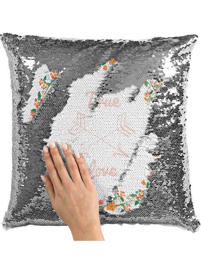 وسادة زينة مزينة بالترتر مطبوع عليها عبارة "True Love" أبيض/ فضي/ برتقالي 40x40سم - Image 2