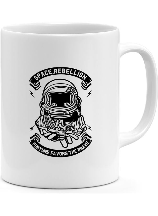 مج قهوة بطبعة عبارة "Space Exploration". أسود/ أبيض - Image 1