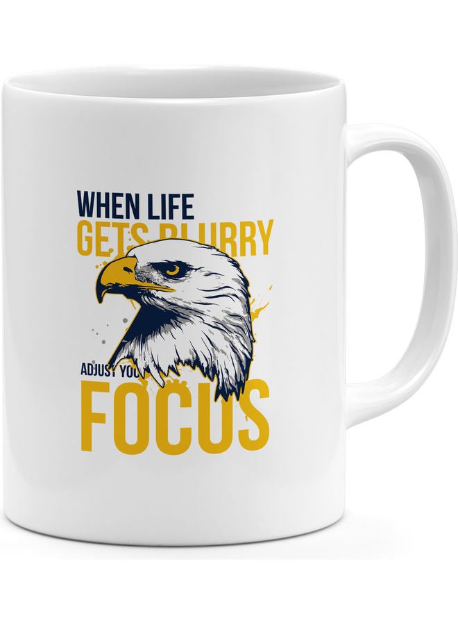 مج قهوة بطبعة العبارة المقتبسة "Life Blurry" أبيض - Image 1