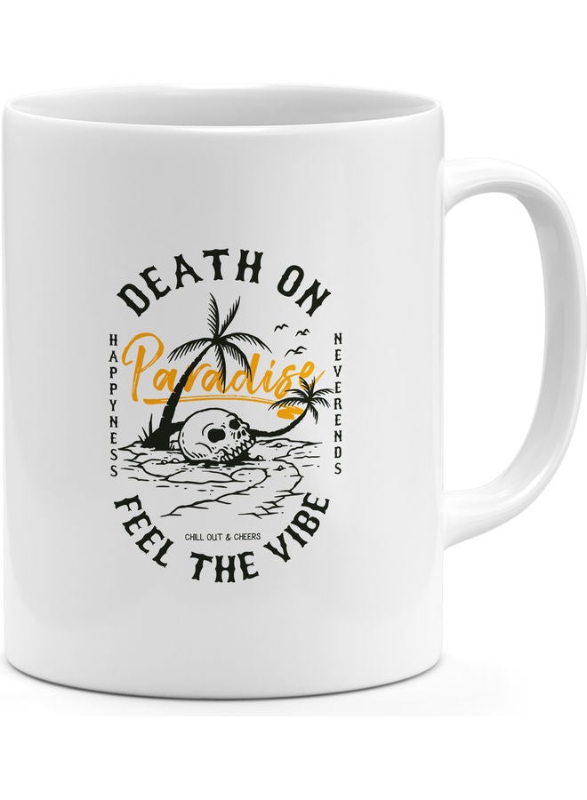 مج قهوة بطبعة عبارة "Death On Paradise" متعدد الألوان - Image 1