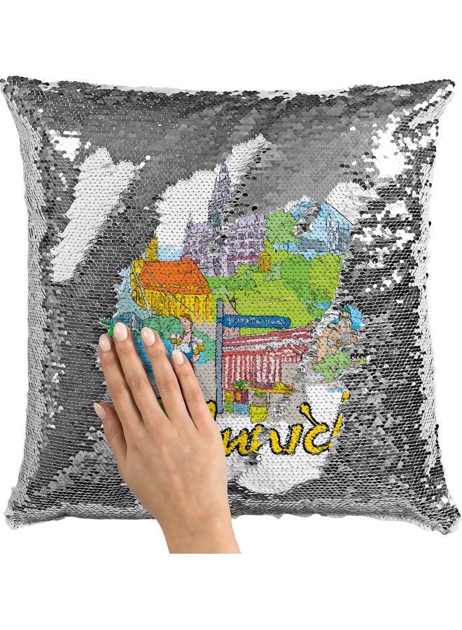 وسادة زينة للديكور مزينة بالترتر بتصميم مدينة ميونيخ أبيض/ أخضر/ فضي 40x40سم - Image 2