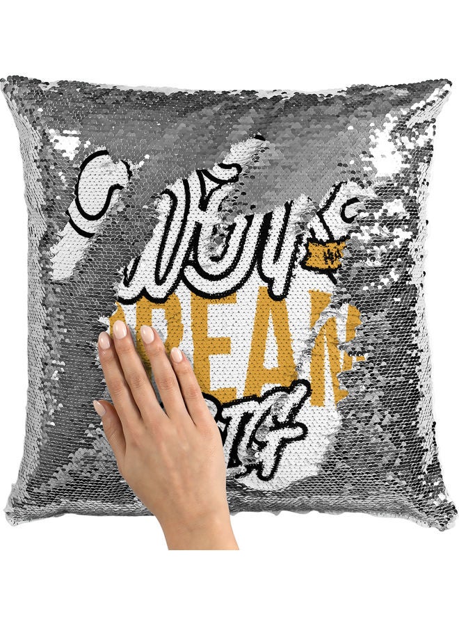 وسادة زينة للديكور مزينة بالترتر مطبوع عليها اقتباس "Work Dream Big" أبيض/ أصفر/ فضي 40x40سم - Image 2