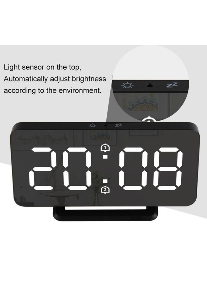 ساعة منبه رقمية بإضاءة LED بسطح مرآة أسود 15.1x7.5x1.2سم - Image 4
