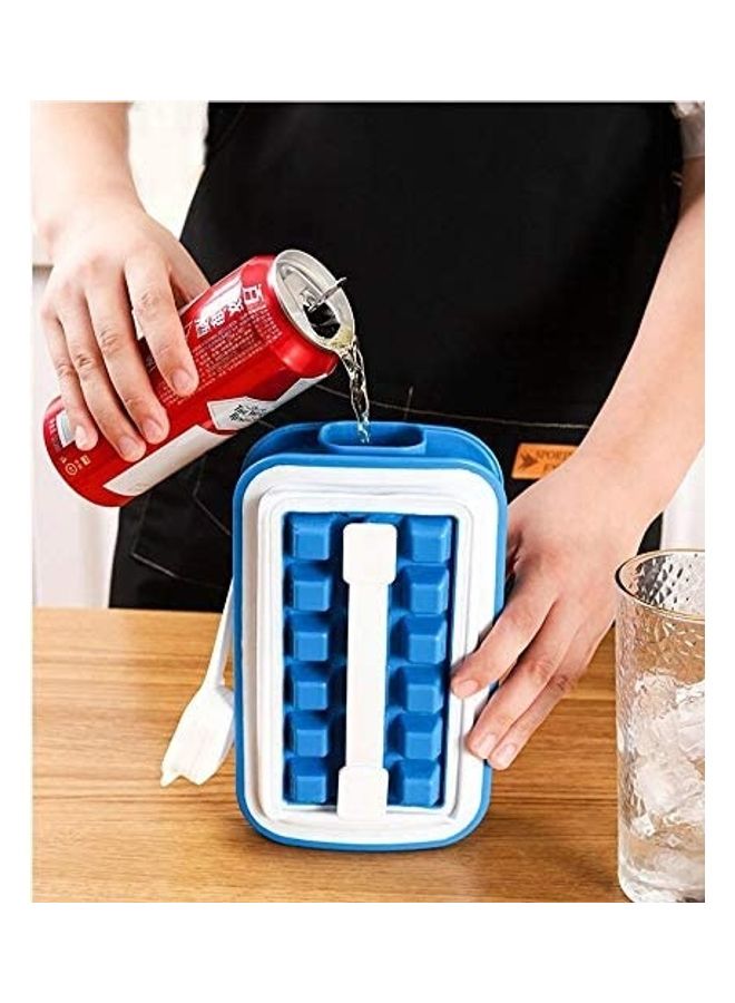 XiuWoo - Portable Ice Cube Molds Flask Blue/White One Size - Image 1