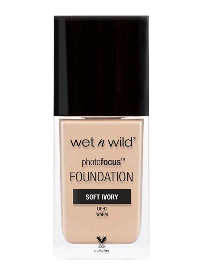 Wet N Wild Photofocus Liquid Longwear Foundation Soft Ivory  - Image 1