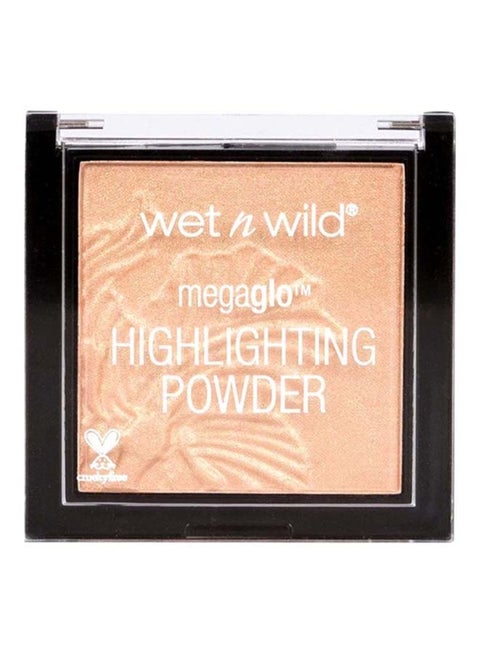 MegaGlo Highlighting Powder Precious Petals