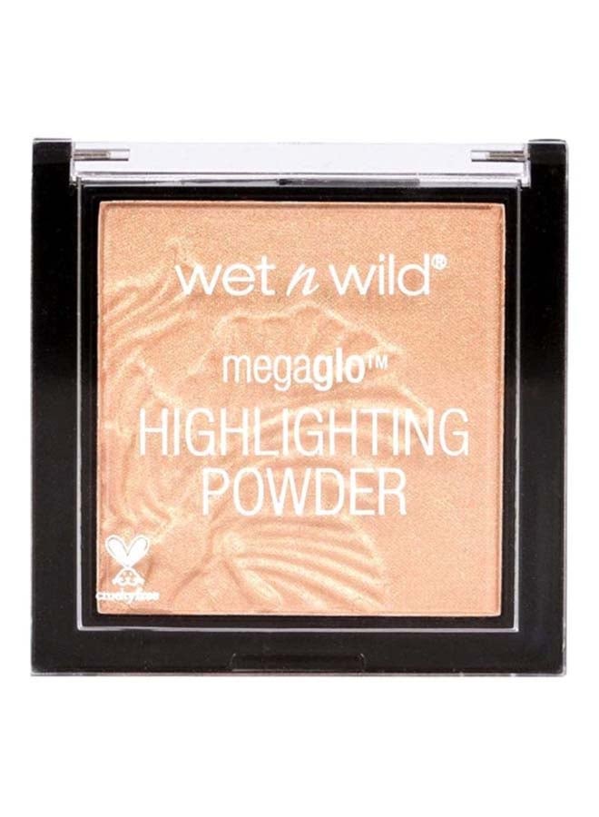 Wet N Wild - MegaGlo Highlighting Powder Precious Petals - Image 1
