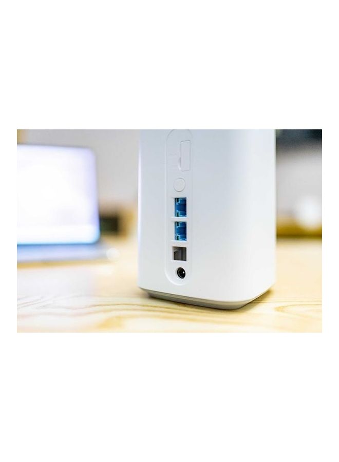 HUAWEI - 4G CPE Pro 2 Modem White - Image 1