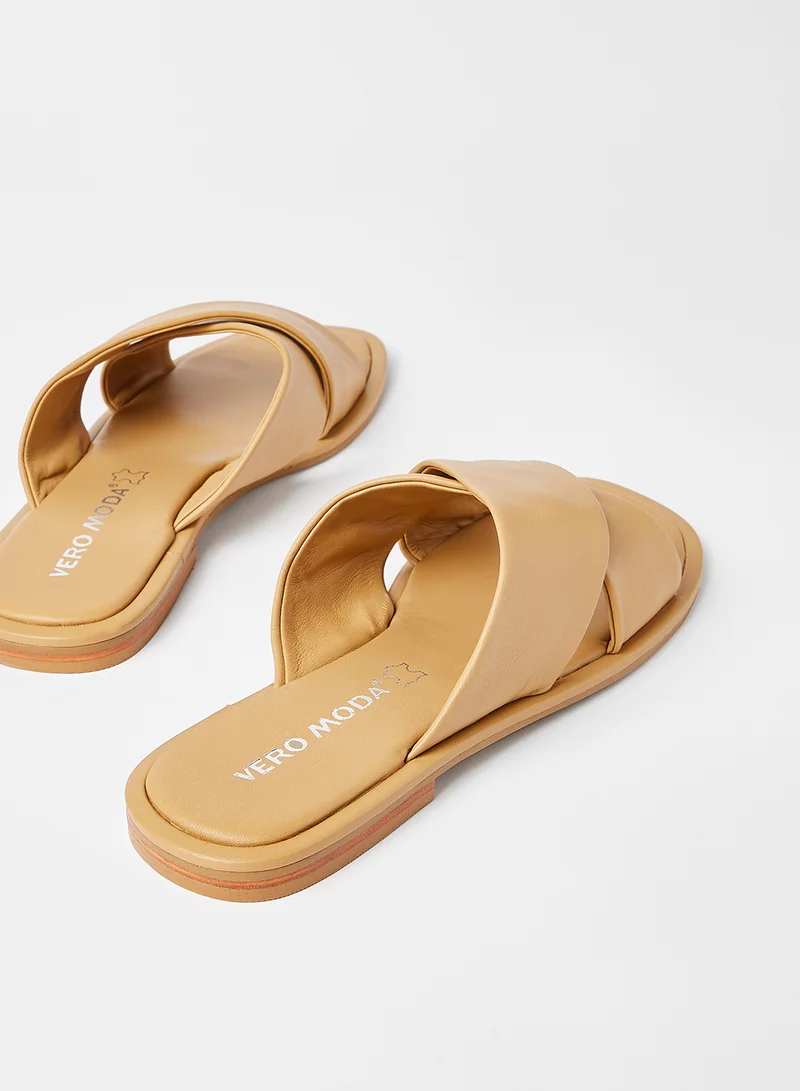 VERO MODA Criss-Cross Leather Strap Sandals Beige