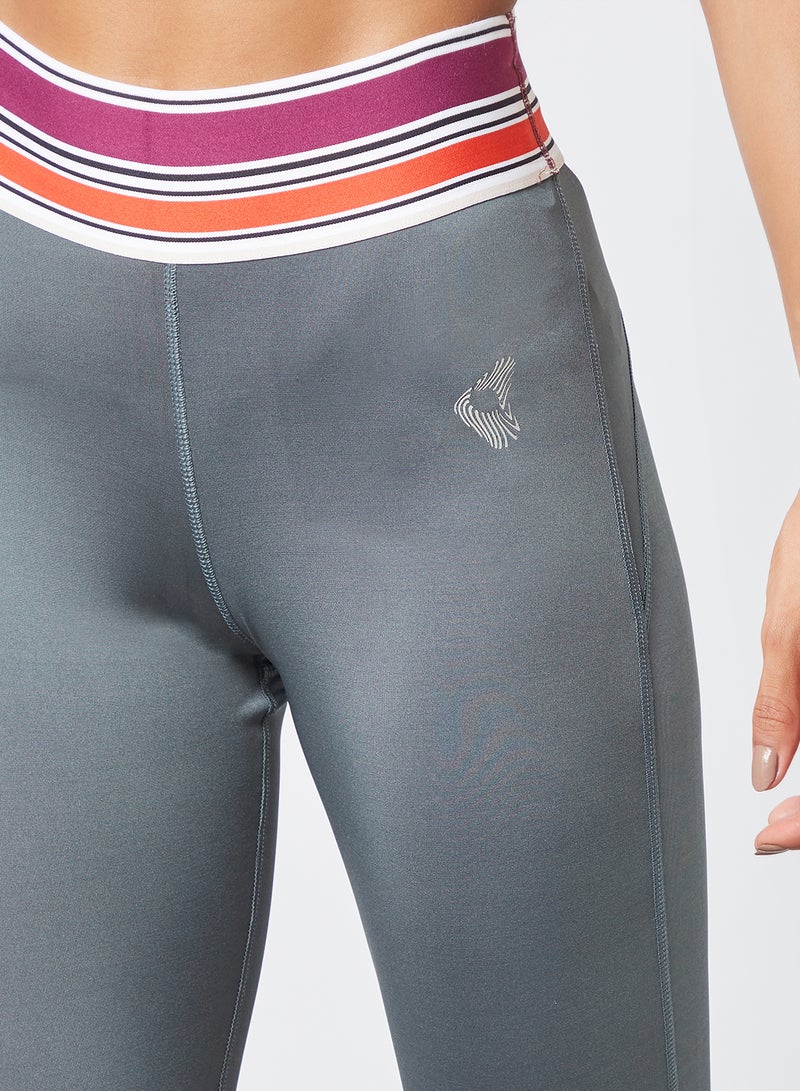 zivame - Activewear Capri Tights Grey - Image 1