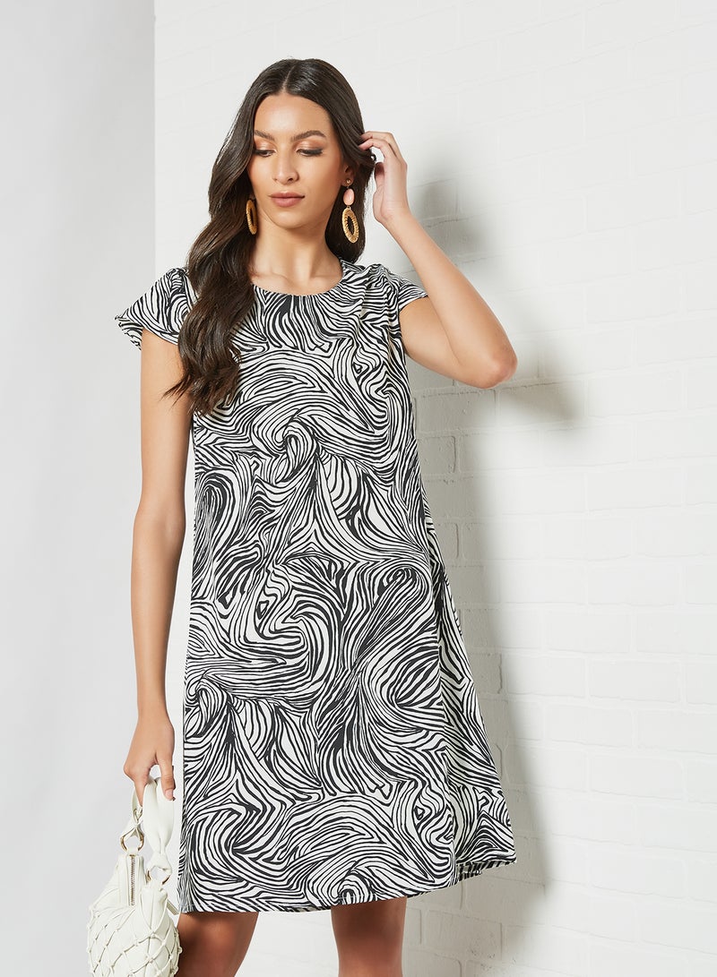 Aila Casual Dress Black/White  - Image 1