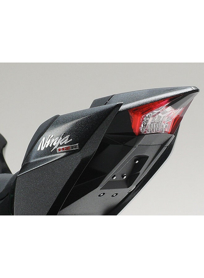 Tamiya - Series No.131 Kawasaki Ninja H2R 1/12 Motorcycle - Image 1