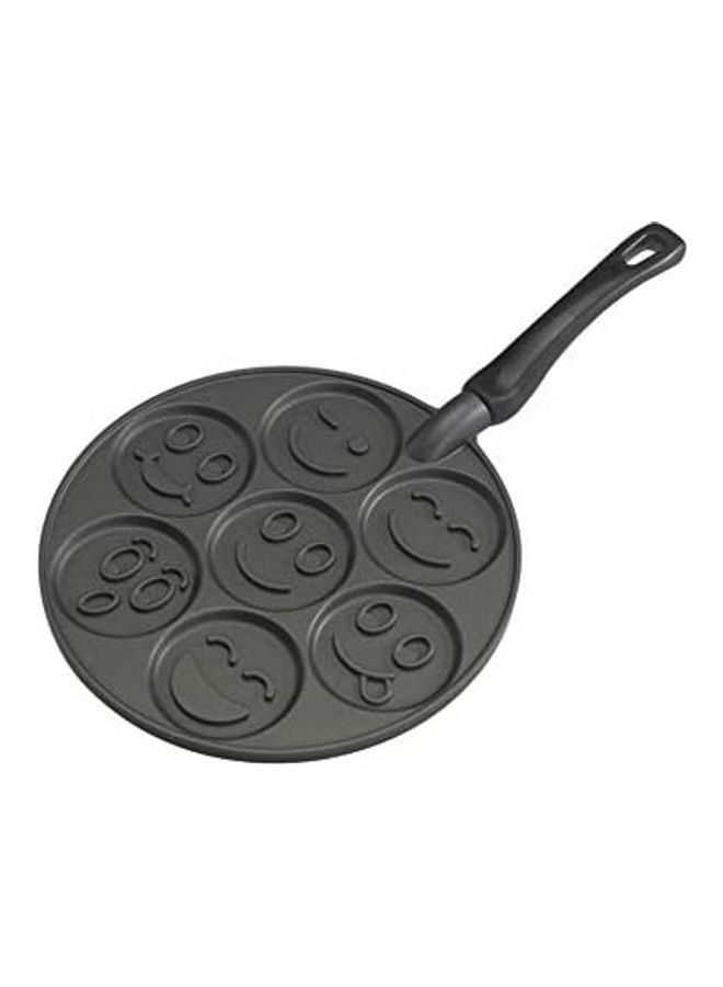 مقلاة بان كيك بتصميم وجه مبتسم لون أسود