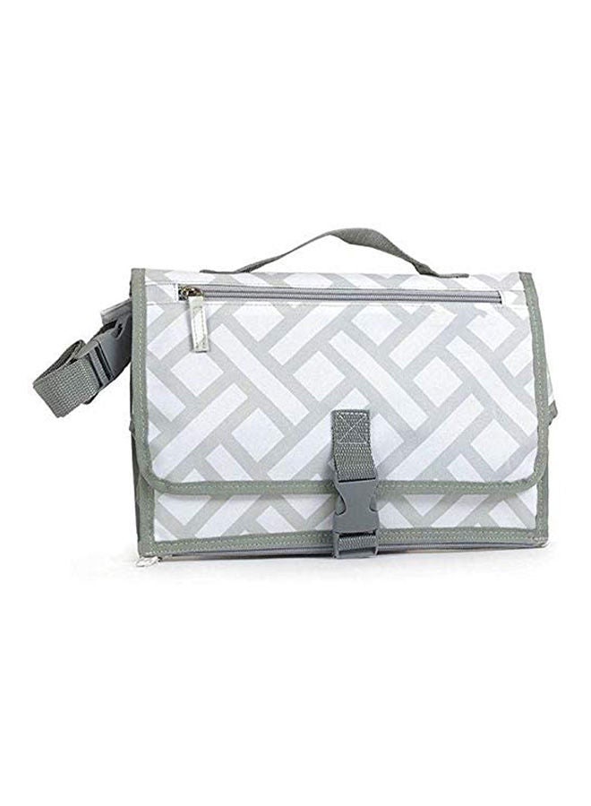 بساط تغيير حفاضات الأطفال محمول ومضاد للماء رمادي - Image 1