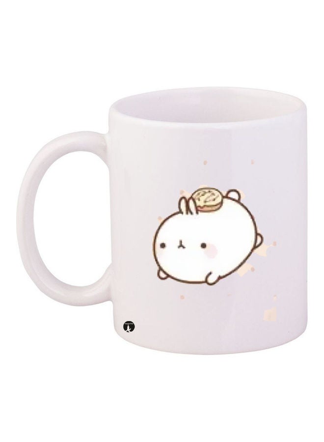 مج قهوة من السيراميك مزين بطبعة أبيض