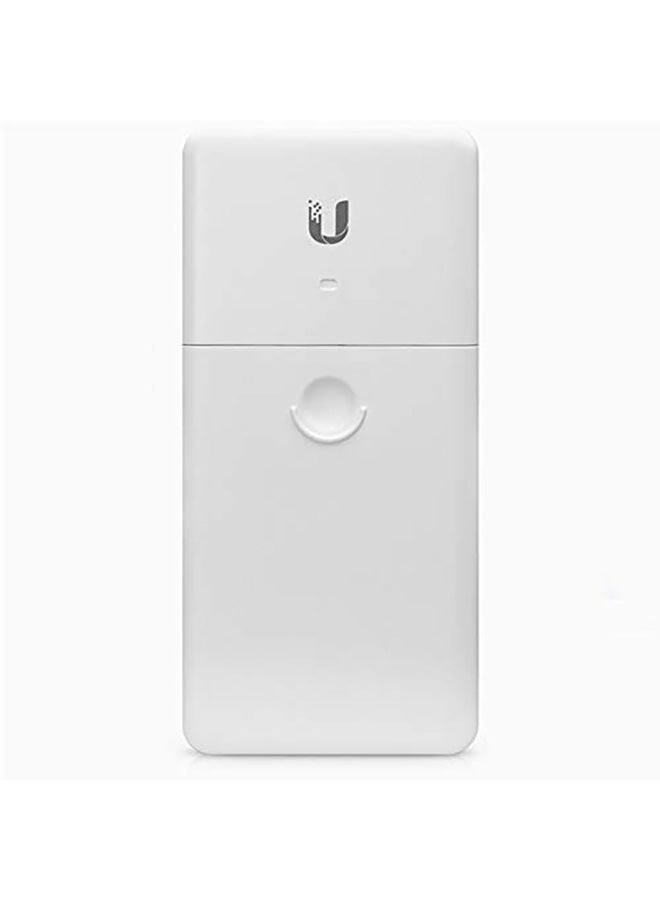 Ubiquiti Networks NanoSwitch Outdoor 4-Port PoE Passthrough Switch (N-SW) White  - Image 1