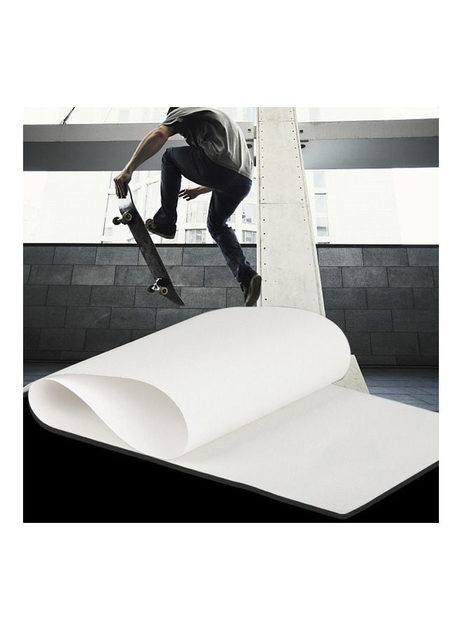 Generic Skateboard Non-Slip Griptape Non Slip Tape M  - Image 3
