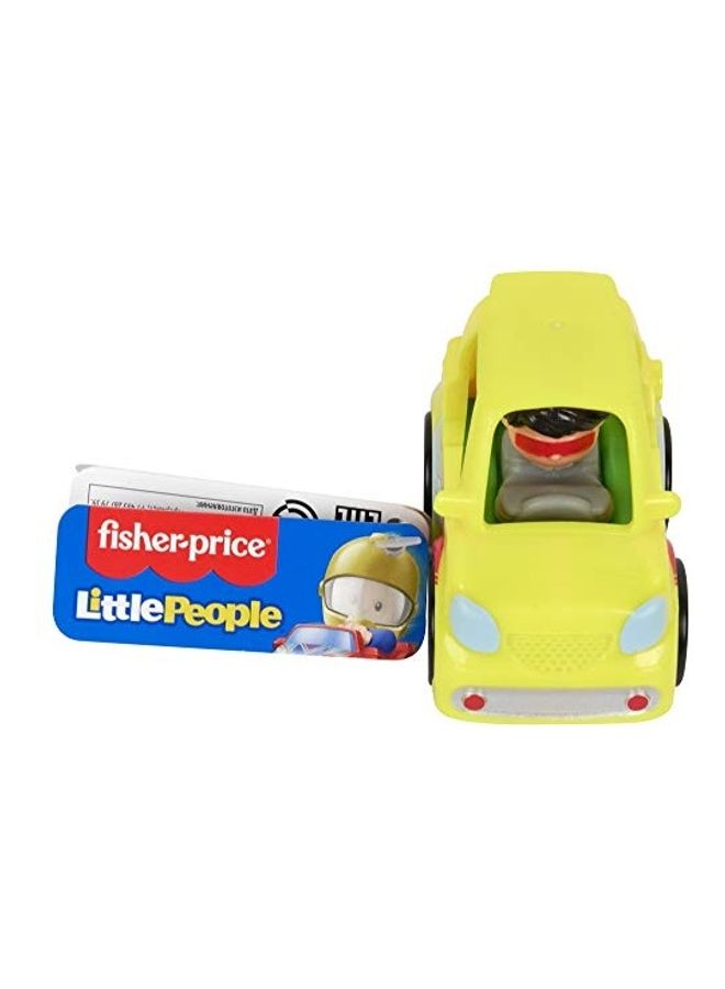 سيارة Little People Wheelies Micro Car - GMJ26 ~ سيارة SUV صغيرة صفراء مع خطوط حمراء مع قيادة رايان - v1628754189/N50024519A_2