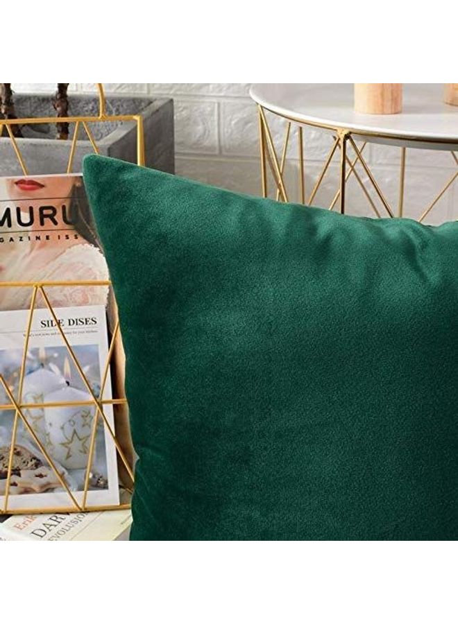 بينيفت طقم وسائد ديكور مخملية، مكون من 3 قطع. أخضر 30x30سم - Image 4