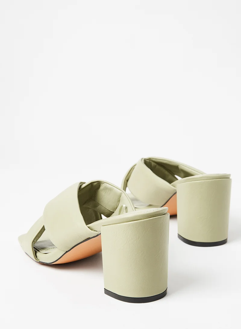 Reserved Klapki Block Heel Sandals Green