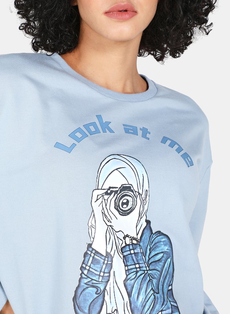 DRIP - Crew Neck Graphic Printed Sweatshirt Blue Fog - Image 1