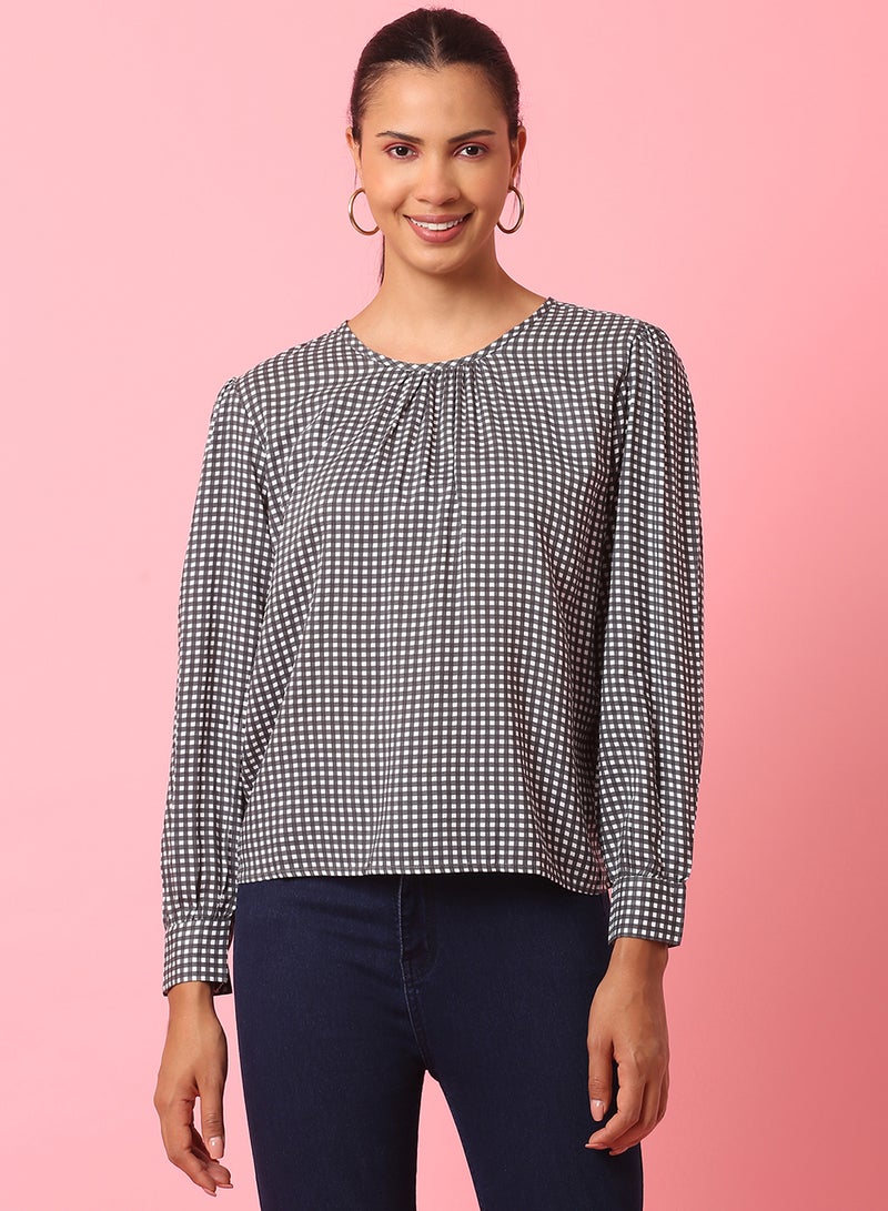 Aila - Fashionable Casual Top Black/White - Image 1