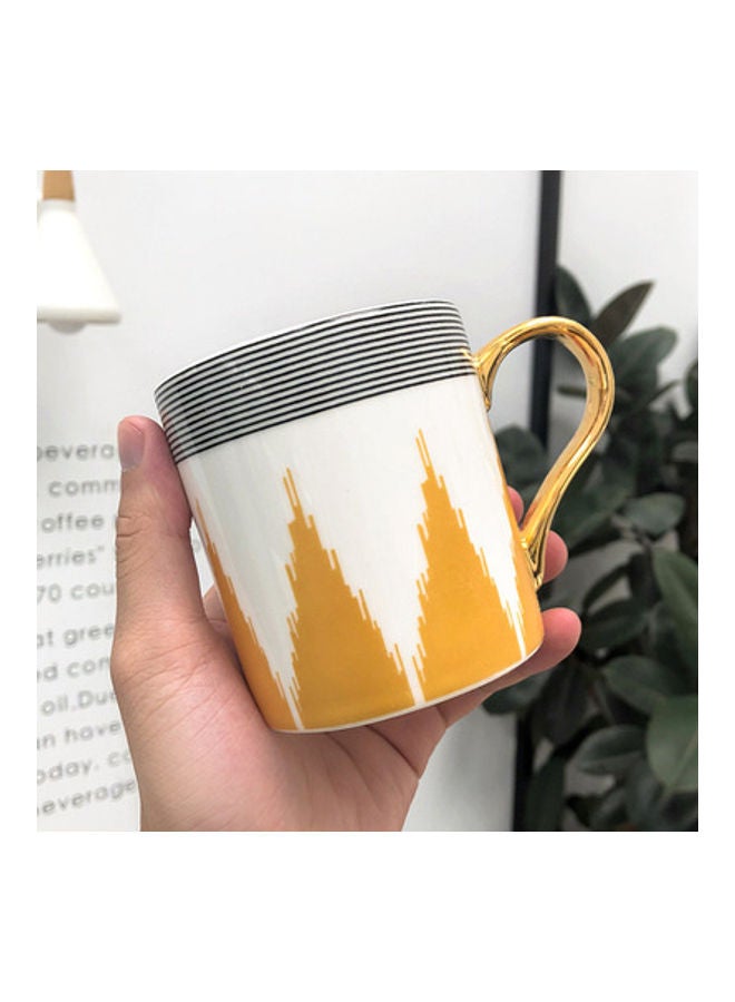 مج قهوة بتصميم مبتكر وفاخر متعدد الألوان