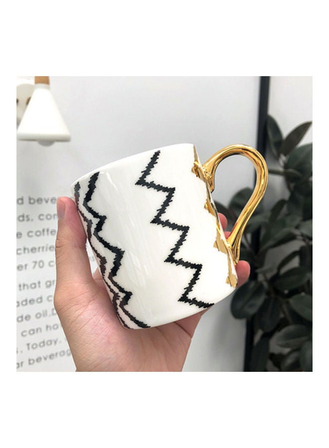 نيبمينينت مج قهوة بتصميم مبتكر وفاخر ذهبي/ أسود/ أبيض