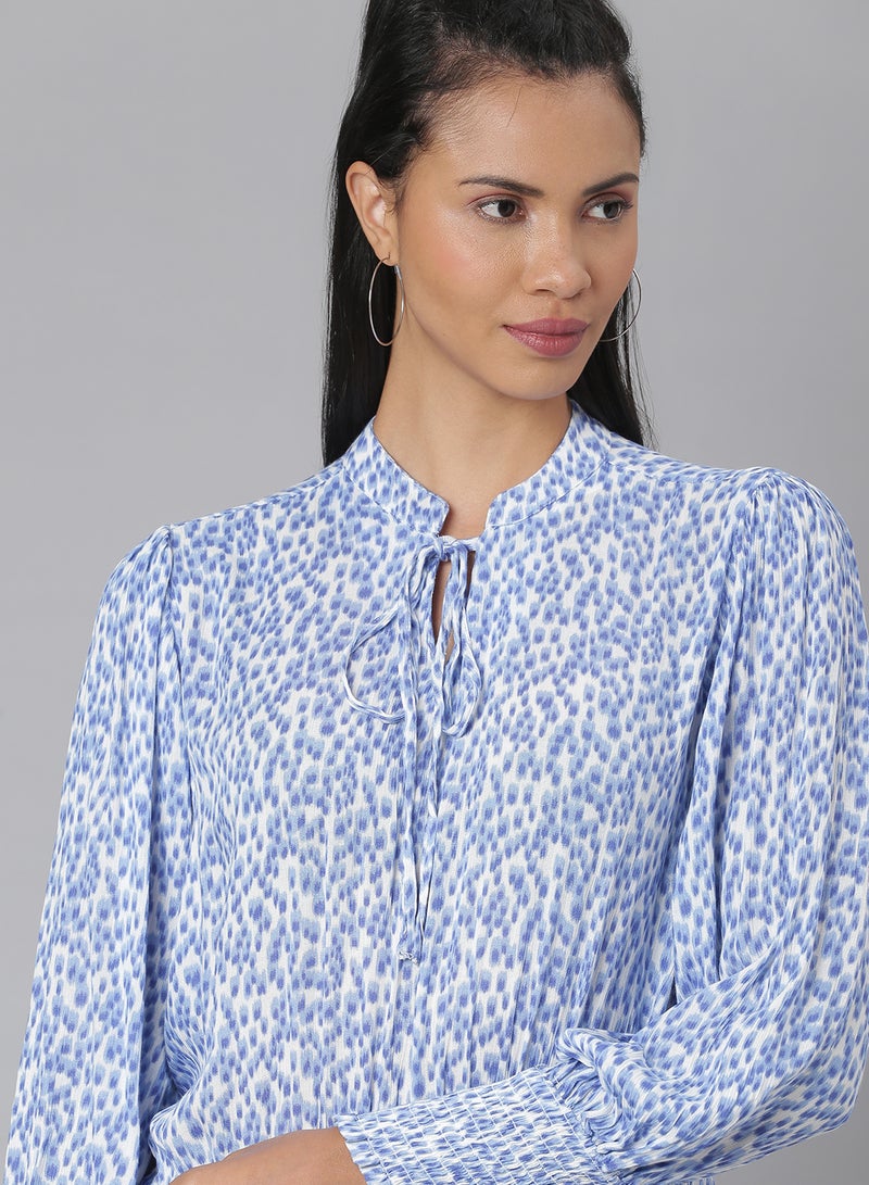 Aila - Fashionable Casual Top Blue/White - Image 1