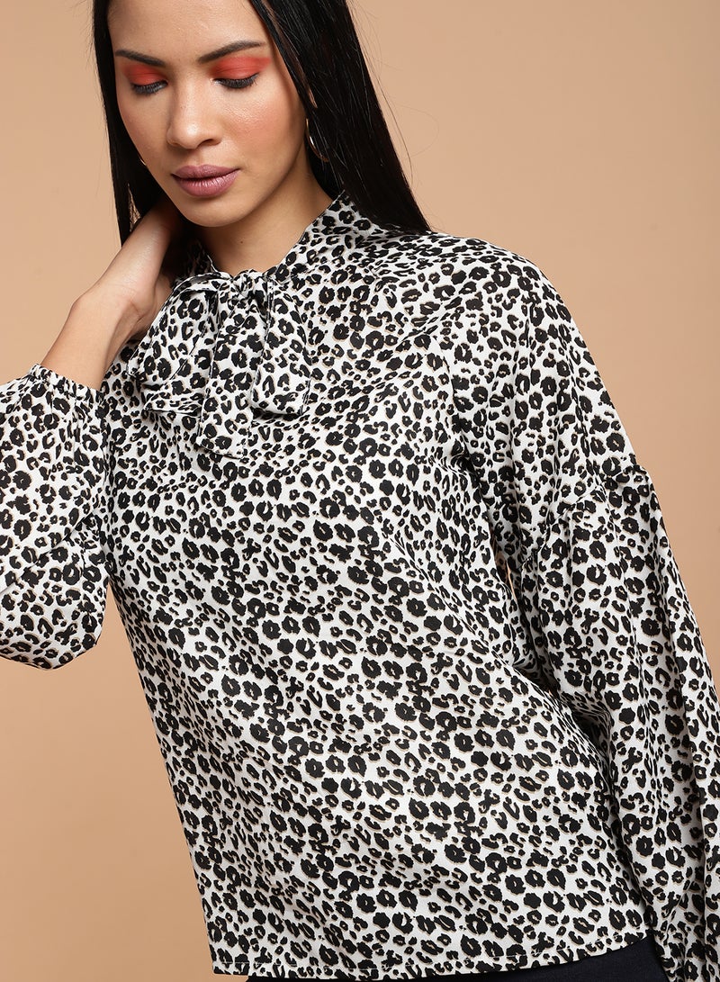 Aila Fashionable Casual Top White/Black  - Image 4