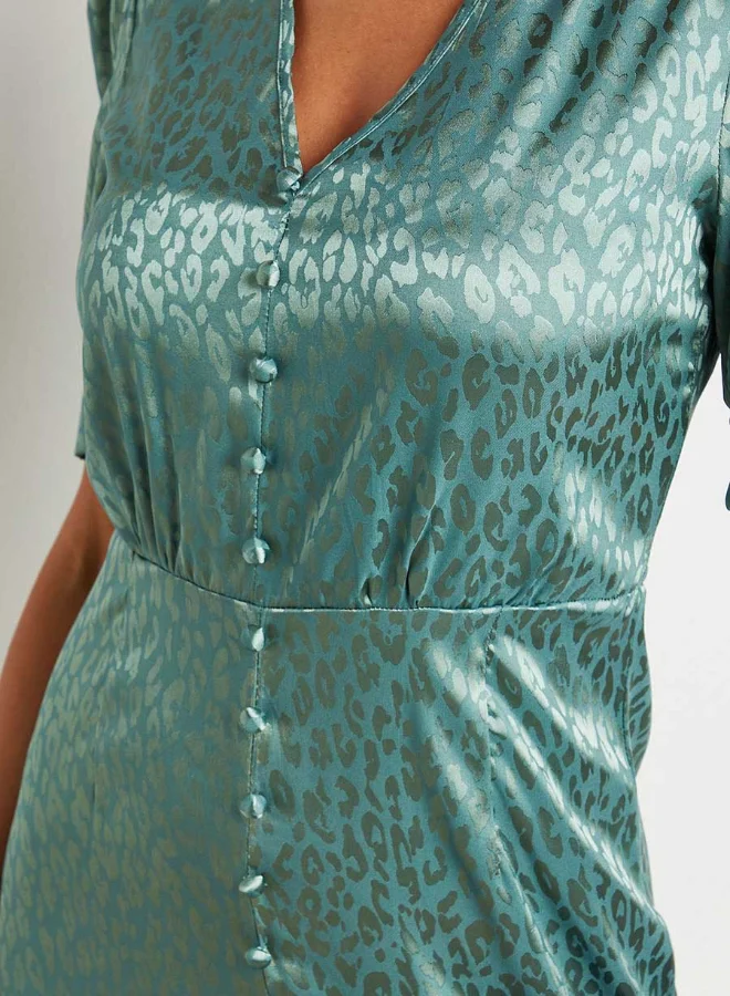 Closet By Styli Animal Jacquard Print V-Neck Maxi Dress Green