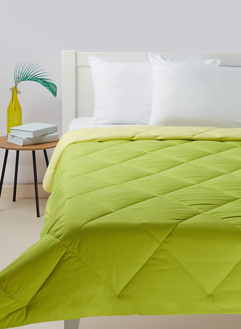 Amal - Comforter Queen Size All Season Everyday Use Bedding Set Extra Soft Microfiber Single Piece Reversible Comforter   Green/Lime Polyester Green/Lime - Image 1