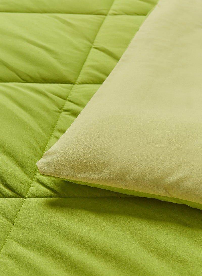 Amal - Comforter Queen Size All Season Everyday Use Bedding Set Extra Soft Microfiber Single Piece Reversible Comforter   Green/Lime Polyester Green/Lime - Image 1