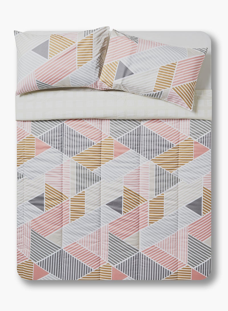 Amal - Comforter Set Kingn Size- All Season Everyday Use Bedding Set Extra Soft Microfiber With 1 Comforter 220 x 240cm+ 2 Pillow Covers 50X75 Cm - Blush 220 x 240cm Polyester Blush 220 x 240cm - Image 1
