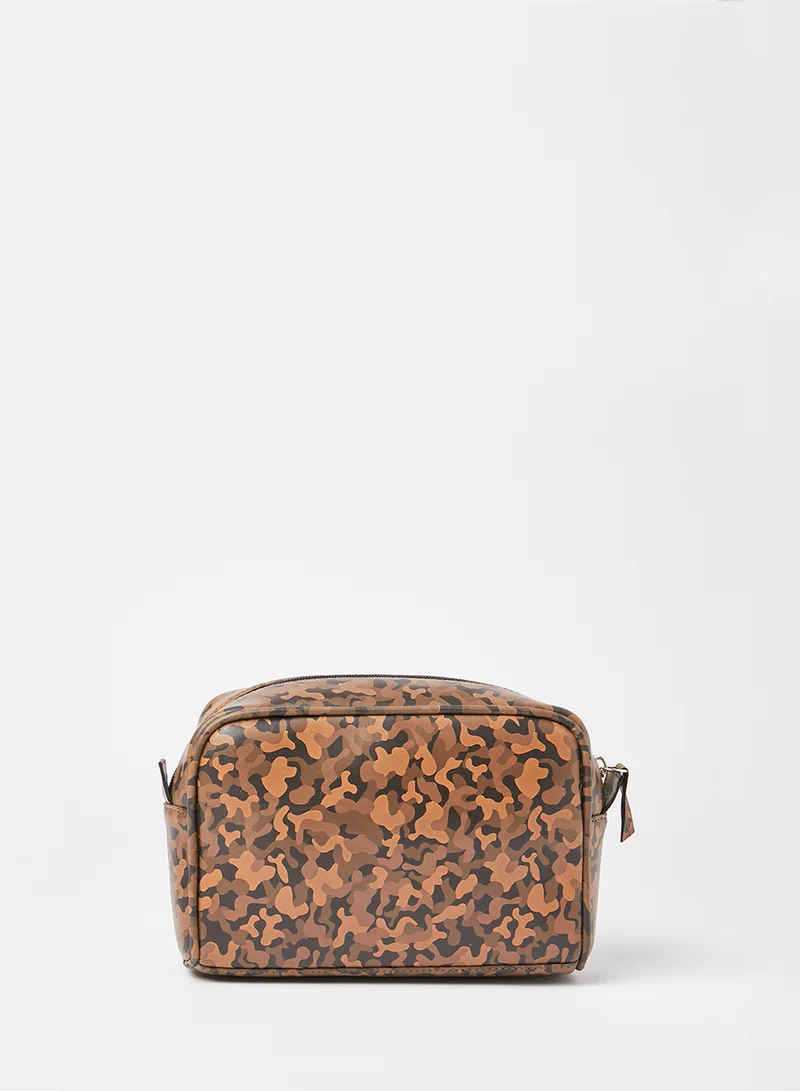 STATE 8 Camouflage Print Toiletry Bag