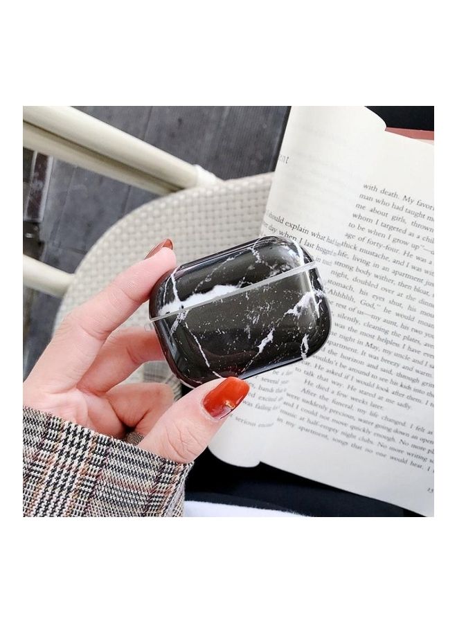 بي جي إم غطاء حماية واقي بتصميم رخامي لسماعات أبل آيربودز برو أسود/ أبيض - Image 1