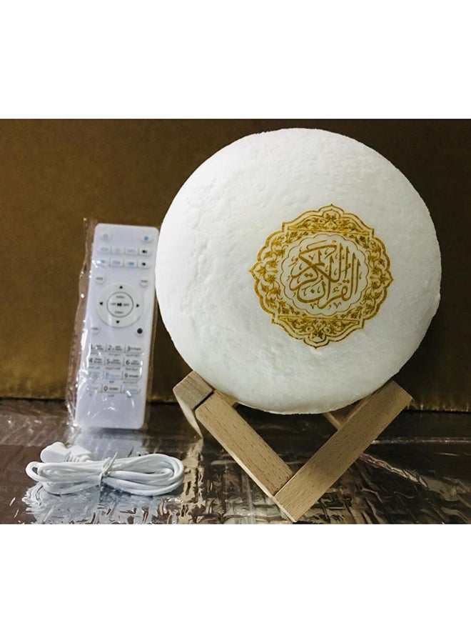 إيكوانتو مكبر صوت بتصميم مصباح على شكل قمر مكتوب عليه كلمة "القرآن الكريم". أبيض  - Image 2