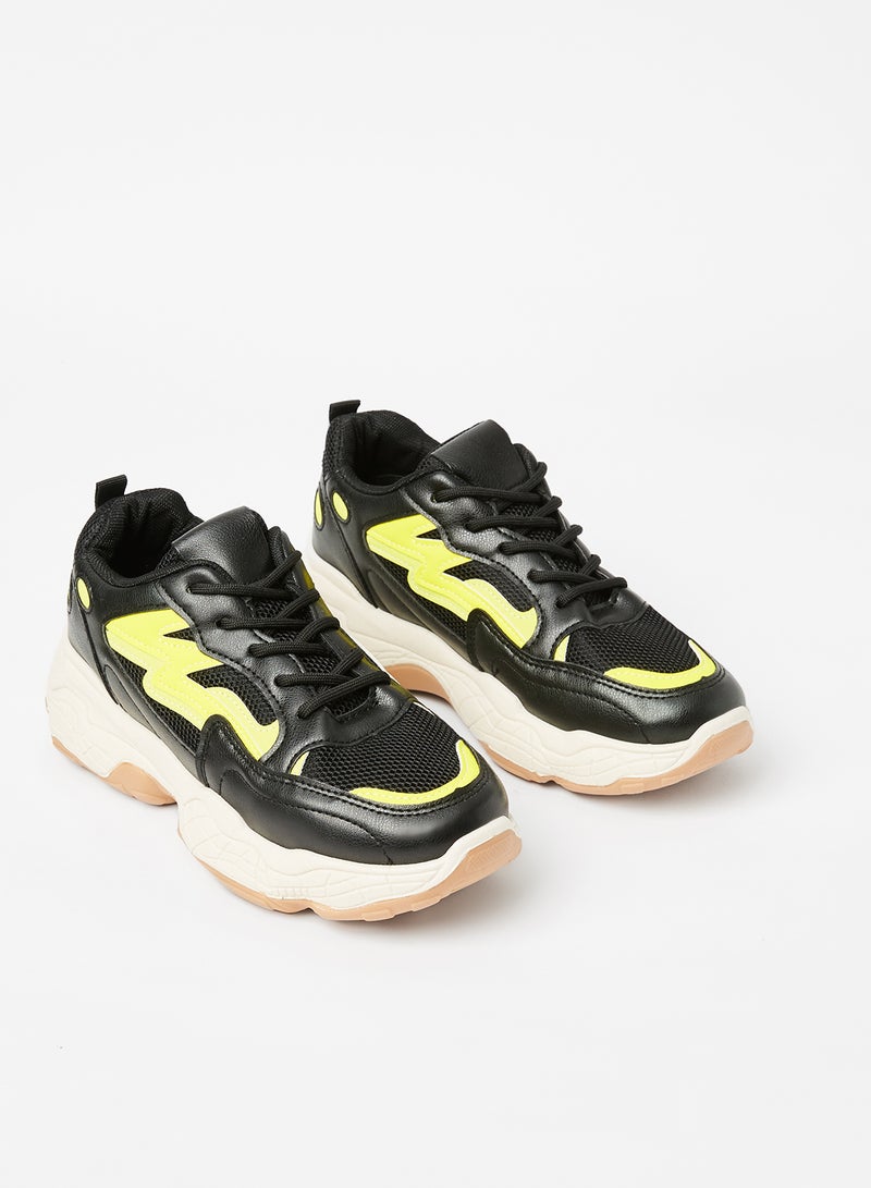 لايبل ريل سنيكرز بنعل سميك مزين بتفاصيل متباينة أسود/أصفر - Image 2
