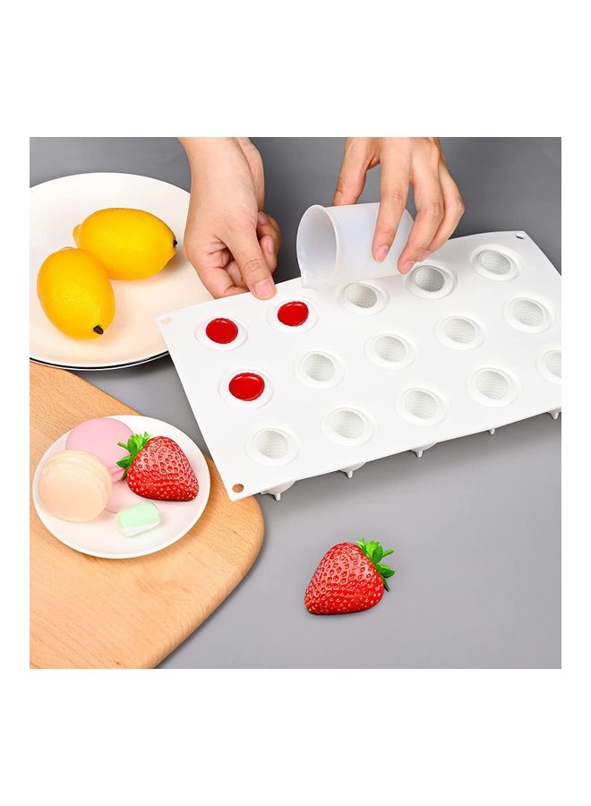 شو وو قالب من السيليكون مع 15 تجوفات على شكل فراولة أبيض 29 x 17سم - Image 2