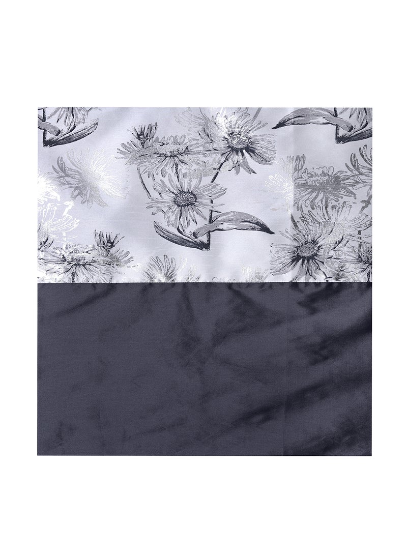 هوم تاون ستائر بطبعة ومصنوعة من البوليستر بنسبة 100% ومزودة بفتحات فضية من هوم تاون رمادي/ أبيض 135x240سم - Image 2