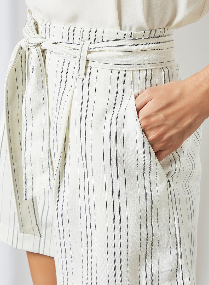 NEW LOOK - Striped Belted Shorts White - Image 1