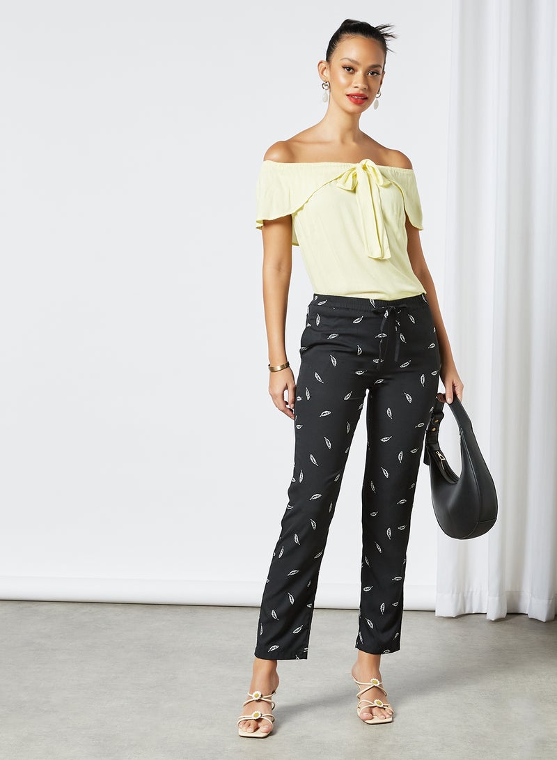 Aila - Solid Pattern Blouse Lemon Yellow - Image 1