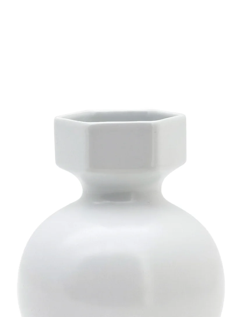 ebb & flow Modern Geometric Shape Ceramic Vase With Elegant Matte Finish For The Perfect Stylish Home N13-058