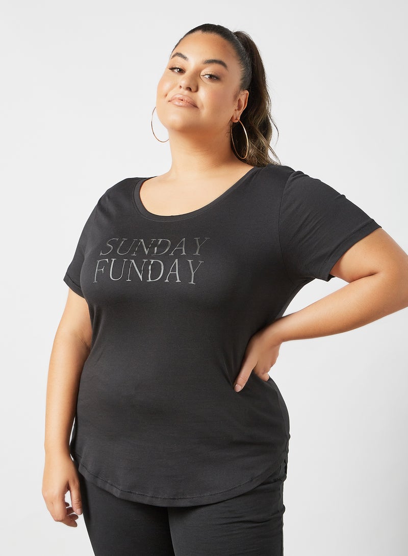 Only Carmakoma - Plus Size Slogan Print T-Shirt Black - Image 1