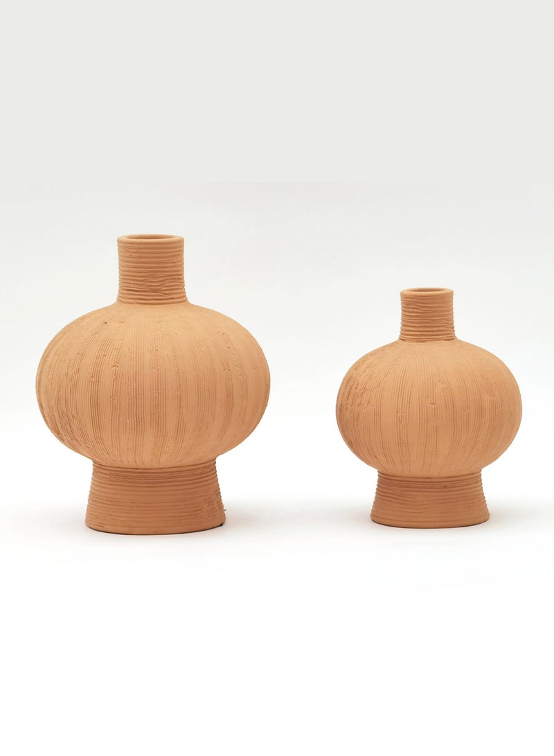 Switch Modern Geometric Shape Ceramic Vase With Textured Surface For The Perfect Stylish Home N13-020 Mustard - Image 5