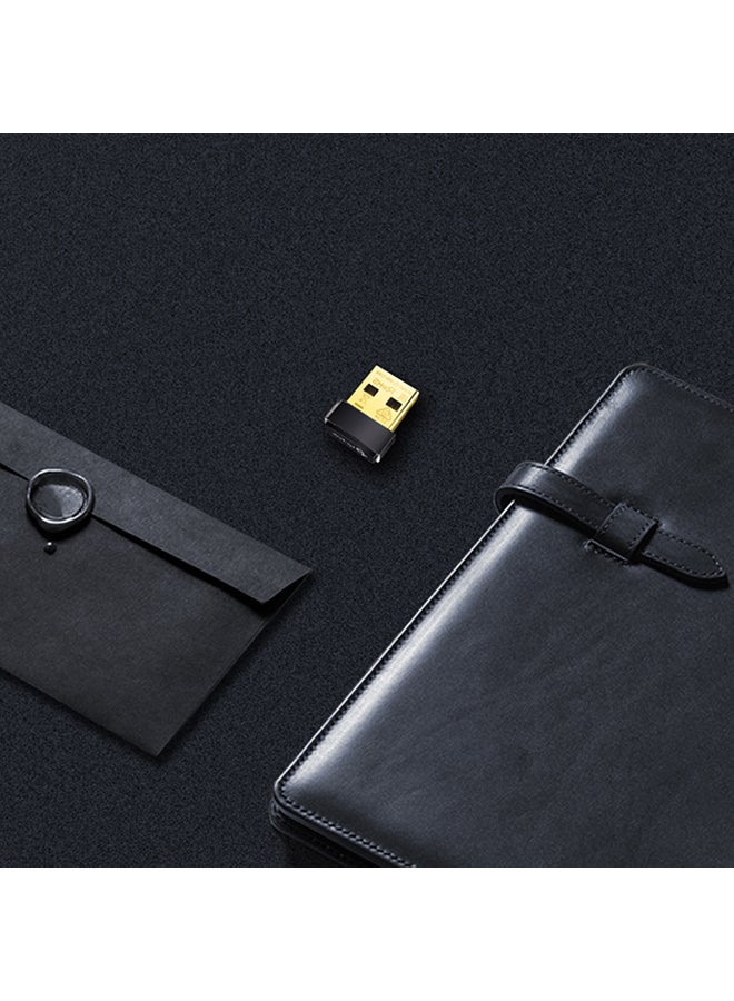 تي بي لينك - محول TL-WN725N N150 لاسلكي بوصلة USB لشبكات الواي فاي بحجم نانو لأجهزة الكمبيوتر واللابتوب يتوافق مع أنظمة ويندوز 10/8.1/8/7/XP وMac OS X ولينوكس أسود/ذهبي - Image 1