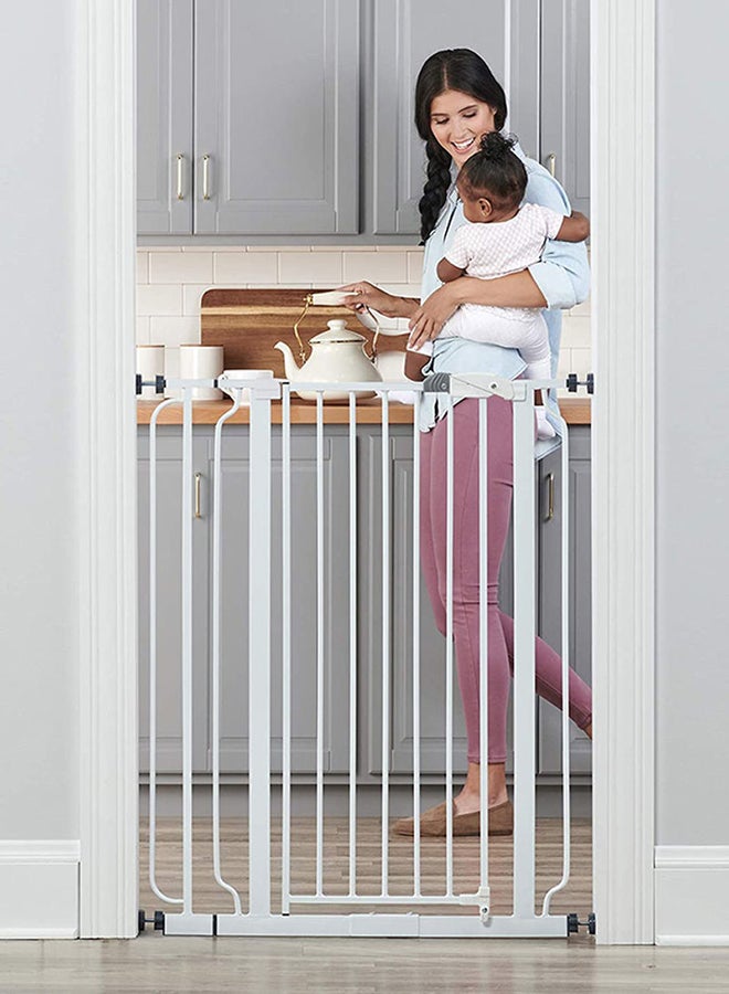 Easy Step Extra Tall Adjustable Baby Quick Install Auto Close - White