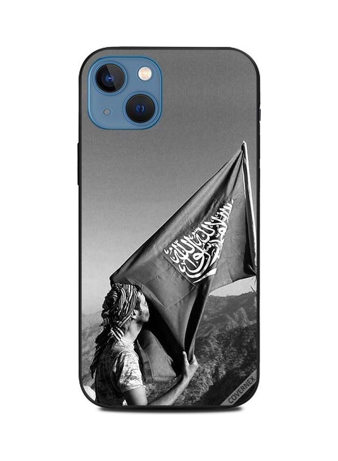 كوفرنيكس غطاء حماية واقٍ بتصميم جندي مع علم المملكة العربية السعودية لهاتف أبل آيفون 13 متعدد الألوان - Image 1